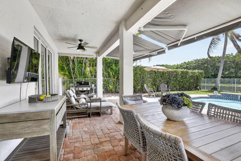 4299 Laurel Ridge Circle, Weston, FL 33331