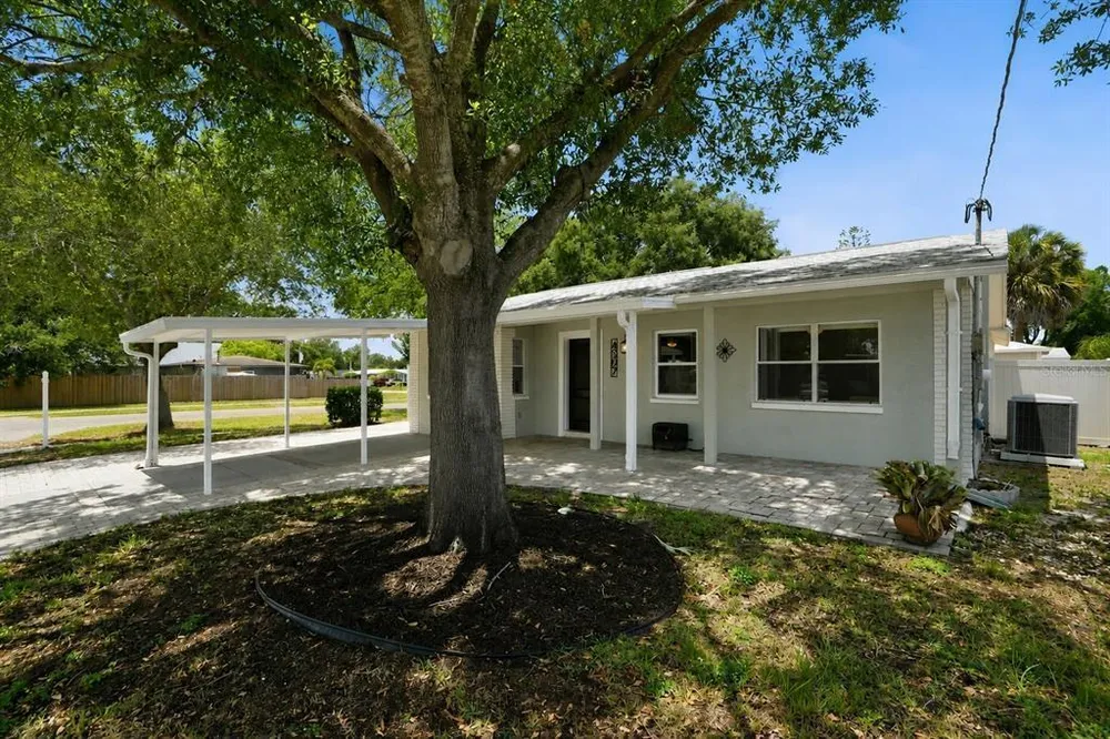 4307 W Wisconsin Ct, Tampa, FL 33616
