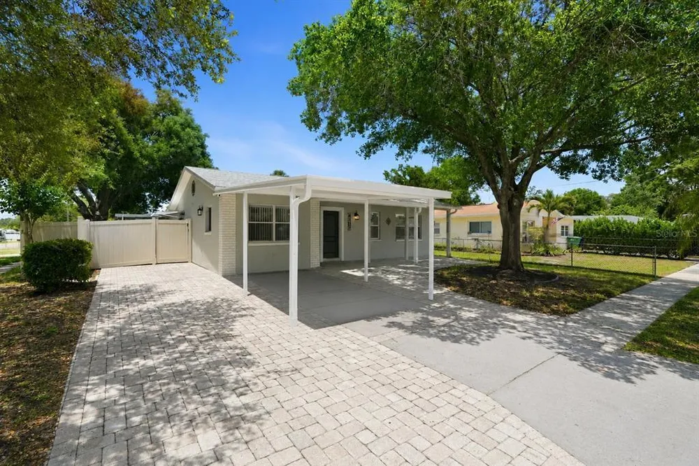 4307 W Wisconsin Ct, Tampa, FL 33616