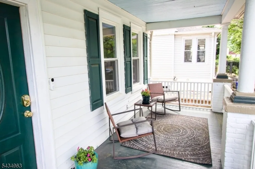 26 Davey St, Bloomfield, NJ 07003