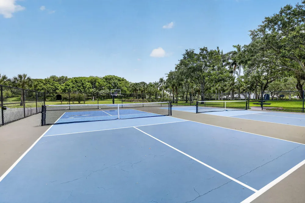 4299 Laurel Ridge Circle, Weston, FL 33331