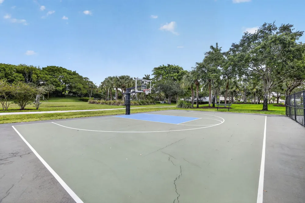 4299 Laurel Ridge Circle, Weston, FL 33331
