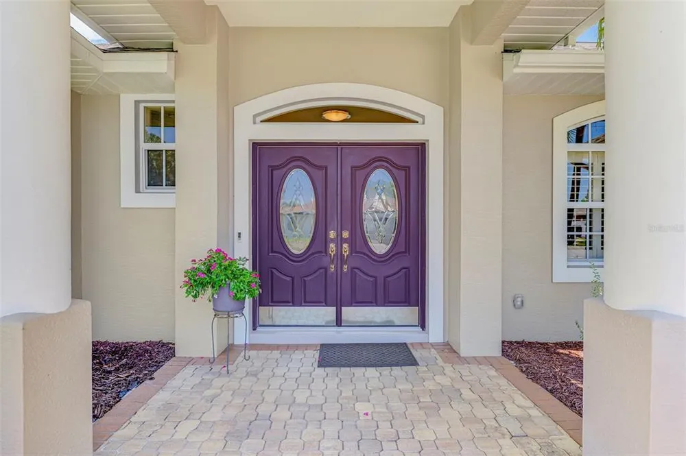 935 Graham Rd, Venice, FL 34293