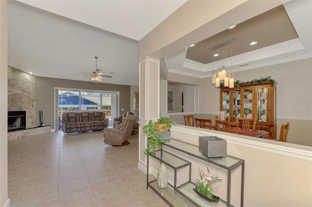 935 Graham Rd, Venice, FL 34293