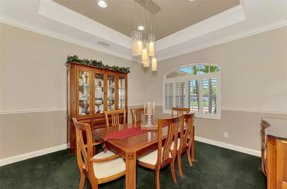 935 Graham Rd, Venice, FL 34293
