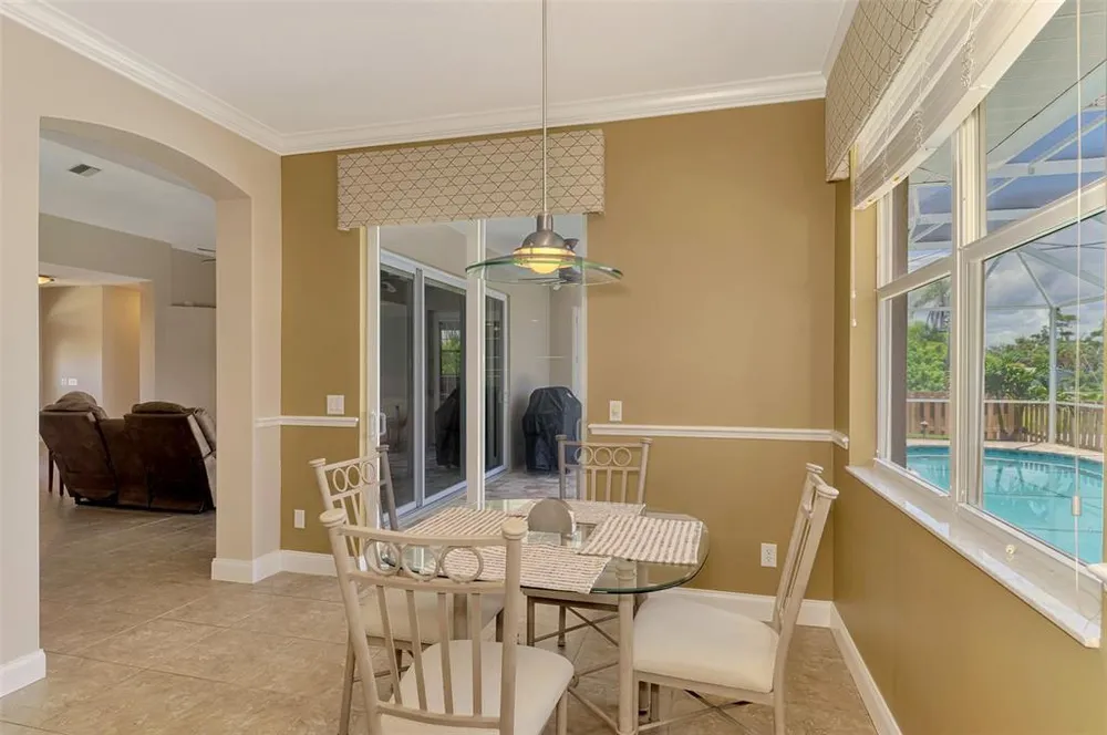 935 Graham Rd, Venice, FL 34293