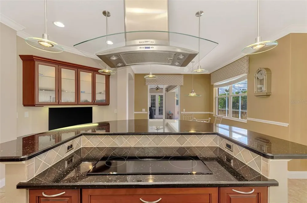 935 Graham Rd, Venice, FL 34293