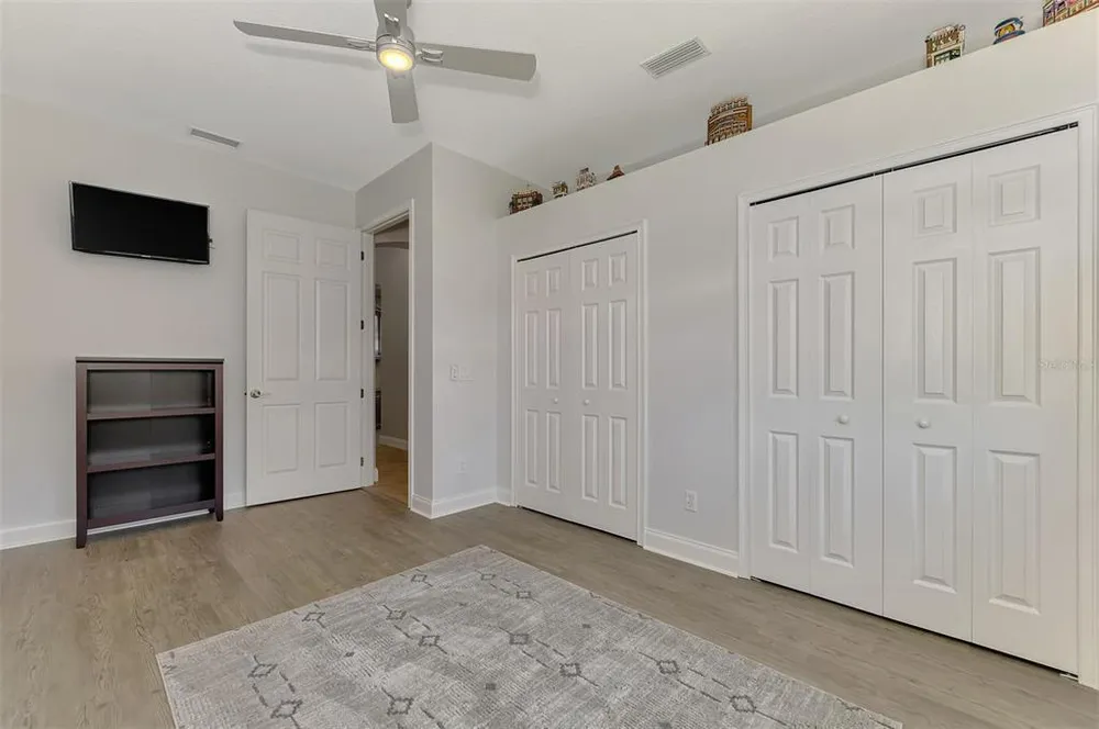 935 Graham Rd, Venice, FL 34293
