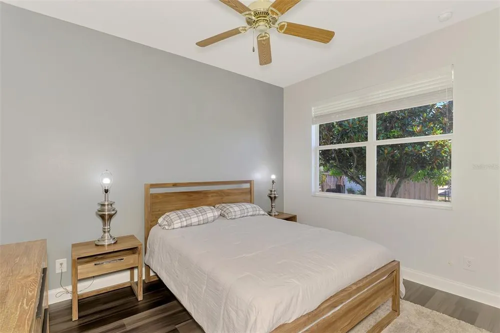 935 Graham Rd, Venice, FL 34293
