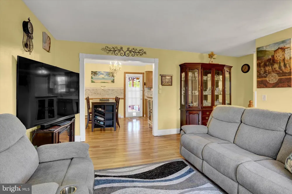 3269 Night in Gale Dr, Dover, PA 17315