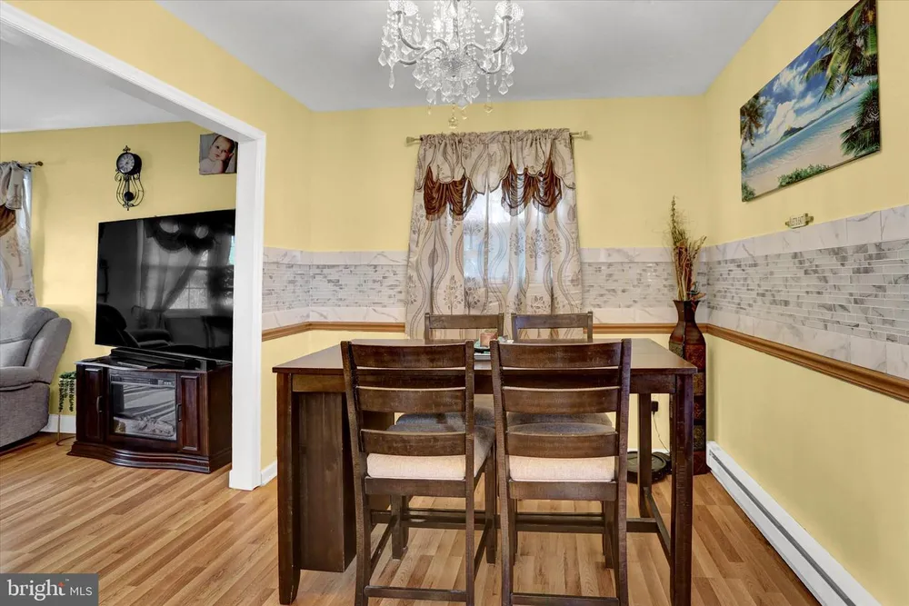 3269 Night in Gale Dr, Dover, PA 17315