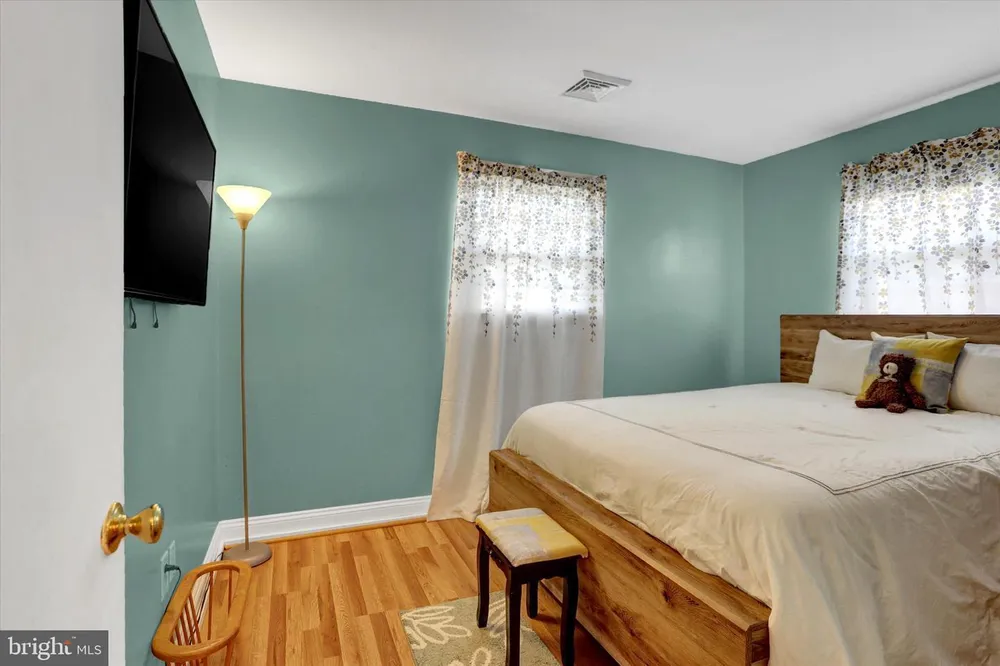 3269 Night in Gale Dr, Dover, PA 17315