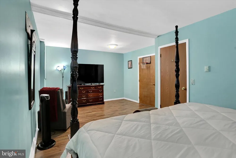 3269 Night in Gale Dr, Dover, PA 17315