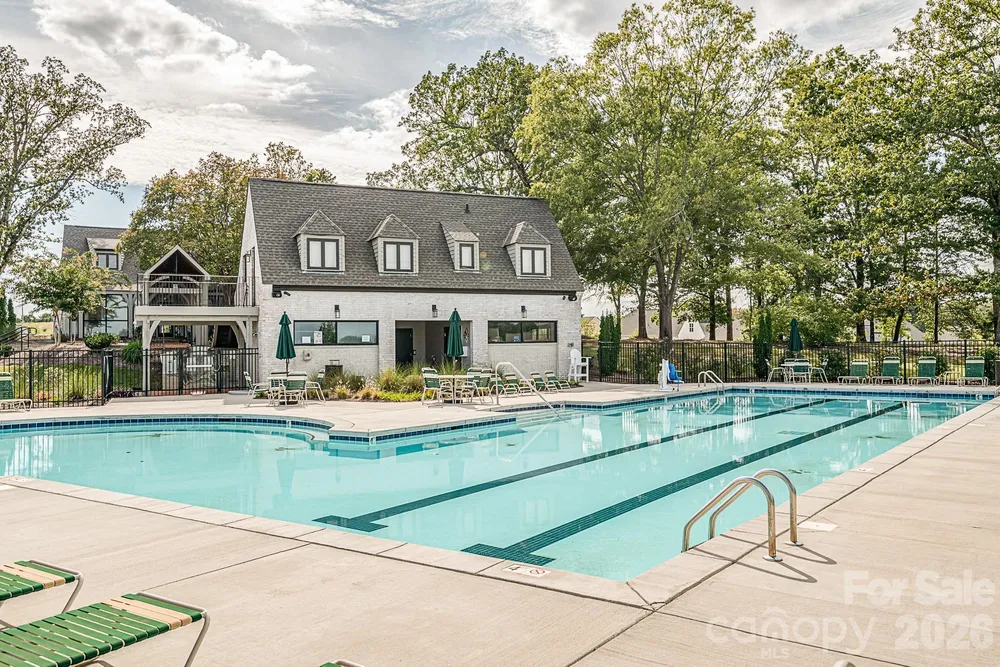 12448 Belmont Mansion Dr, Charlotte, NC 28273
