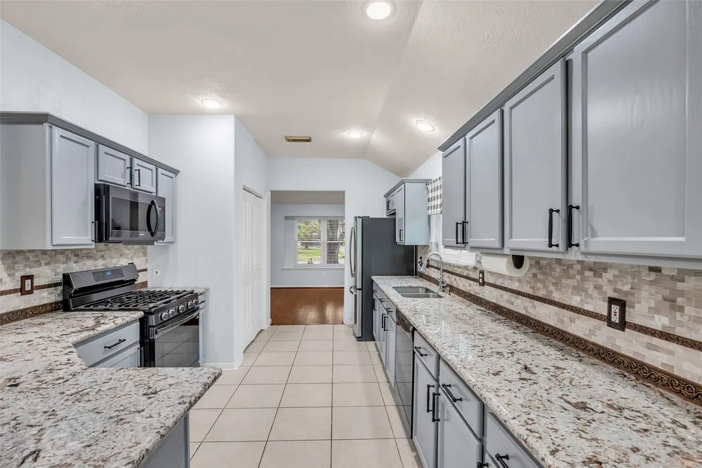1823 Cornerstone Place Dr, Katy, TX 77450