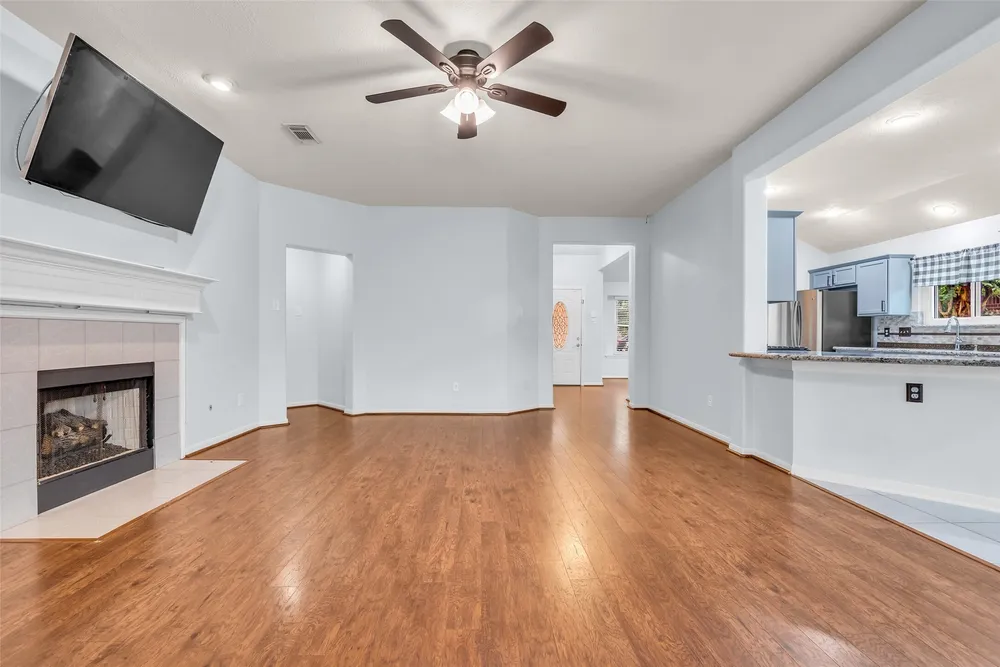 1823 Cornerstone Place Dr, Katy, TX 77450