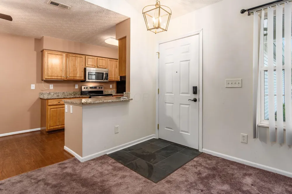S Market St, Lithopolis, OH 43136