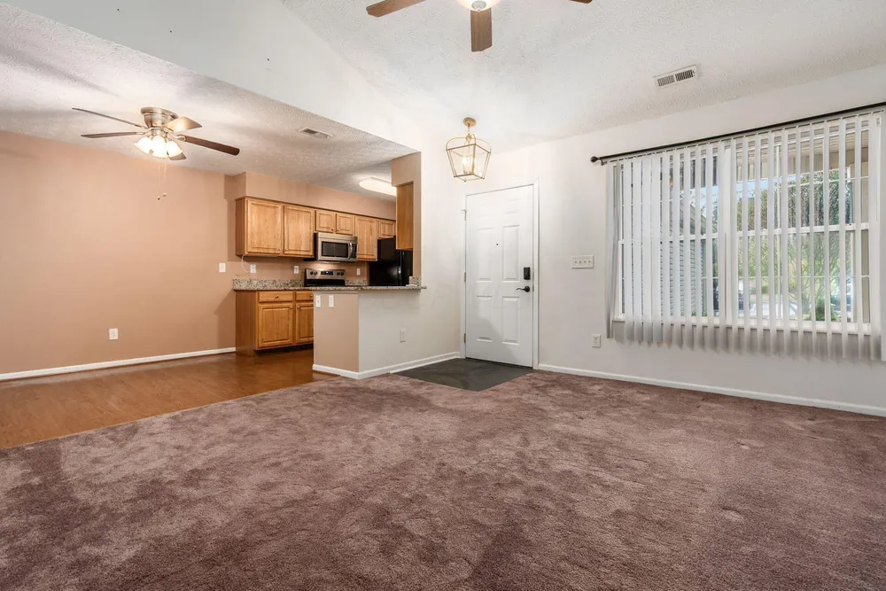 S Market St, Lithopolis, OH 43136