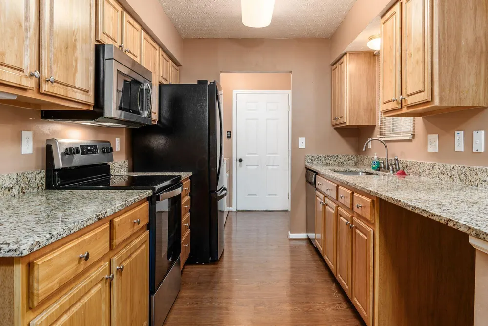 S Market St, Lithopolis, OH 43136