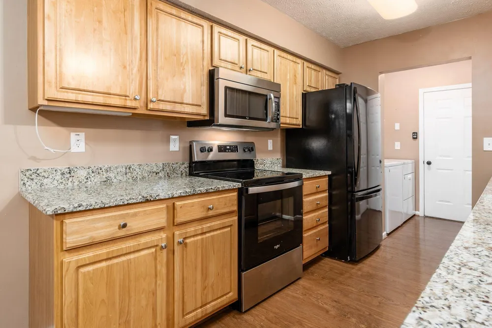 S Market St, Lithopolis, OH 43136