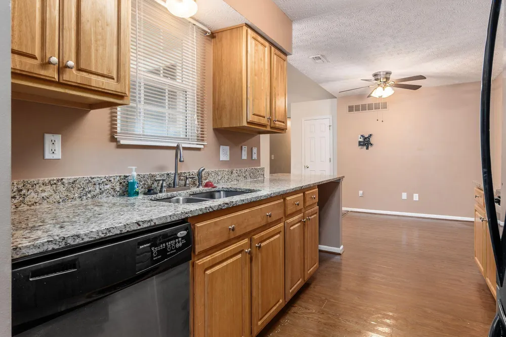 S Market St, Lithopolis, OH 43136