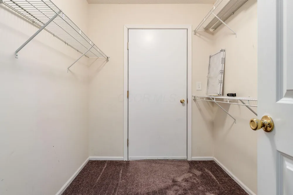 S Market St, Lithopolis, OH 43136