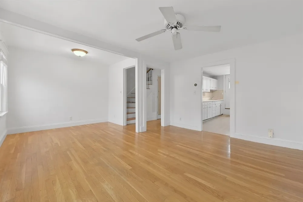 29 Green St, Boston, MA 02129