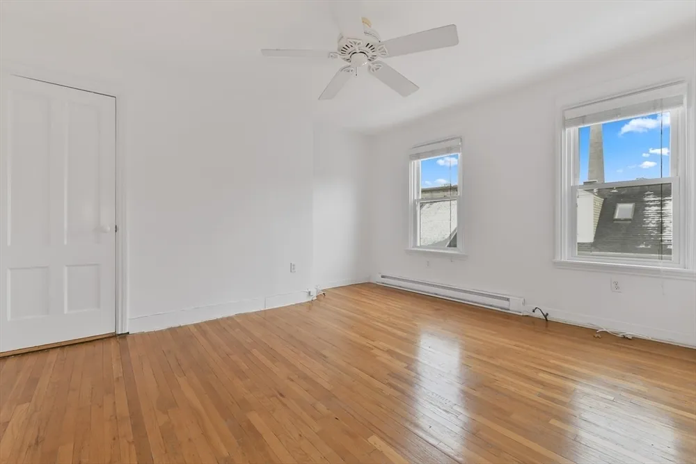 29 Green St, Boston, MA 02129