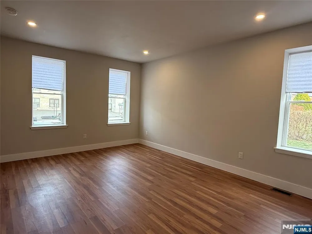 58 Market St, Garfield, NJ 07026