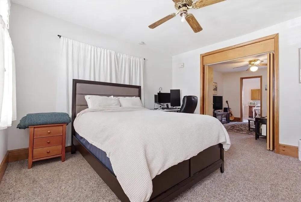 29 Green St, Boston, MA 02129