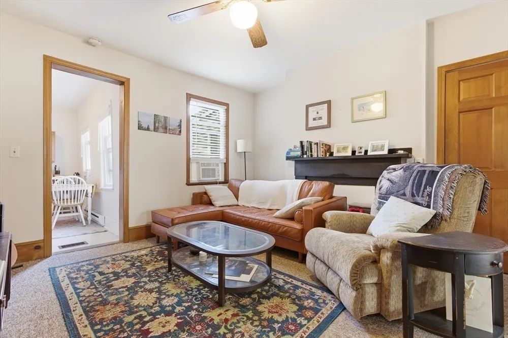 29 Green St, Boston, MA 02129