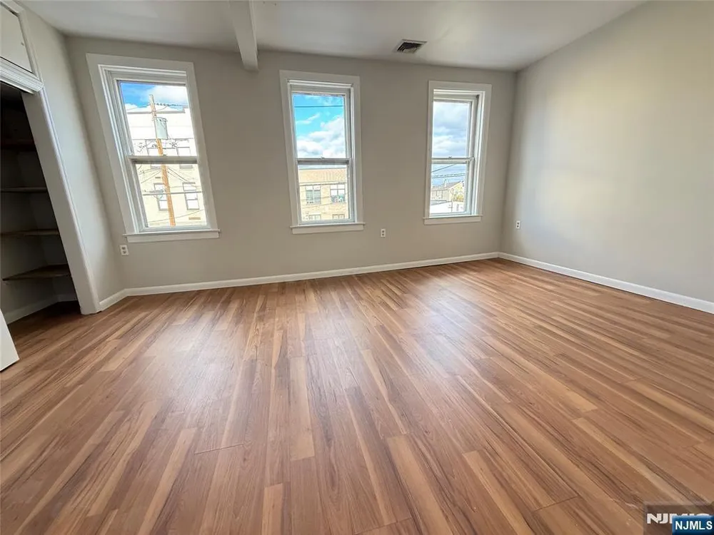 58 Market St, Garfield, NJ 07026