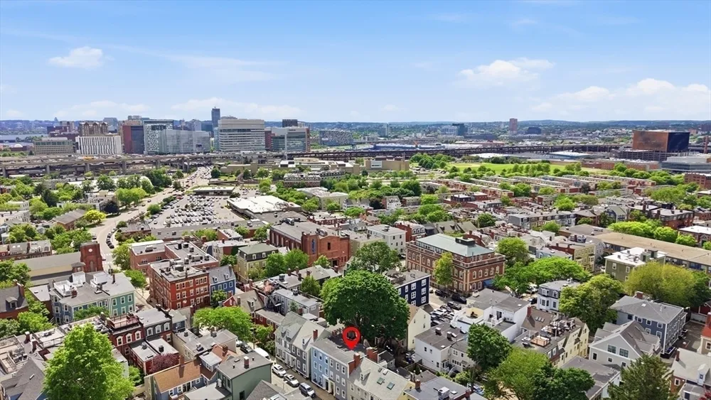 29 Green St, Boston, MA 02129