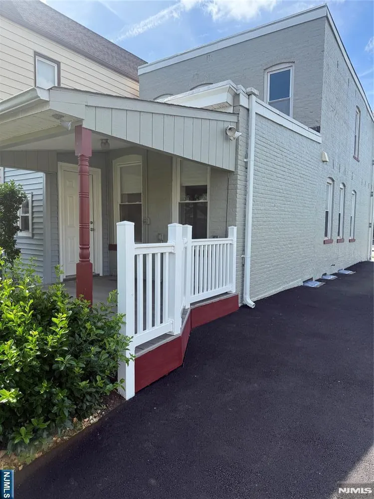 58 Market St, Garfield, NJ 07026