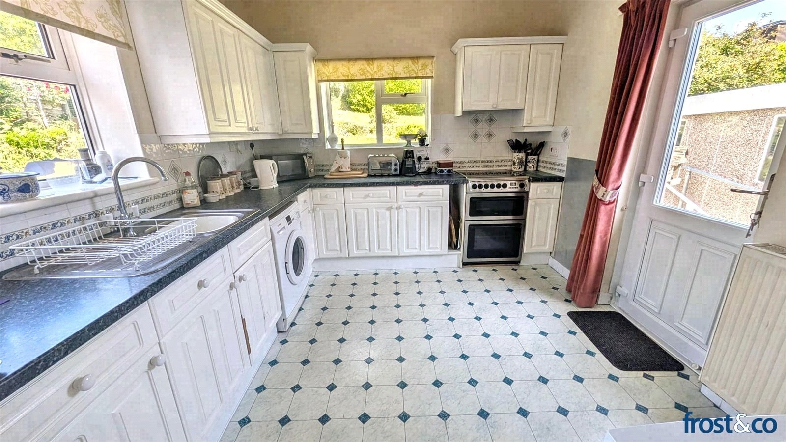 Whitecliff Road, Whitecliff, Poole, Dorset, BH14 Image 5