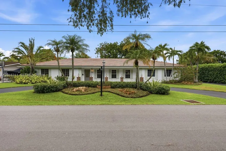 13060 SW 70th Ave, Pinecrest, FL 33156