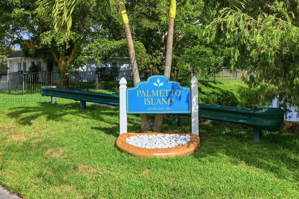 13060 SW 70th Ave, Pinecrest, FL 33156