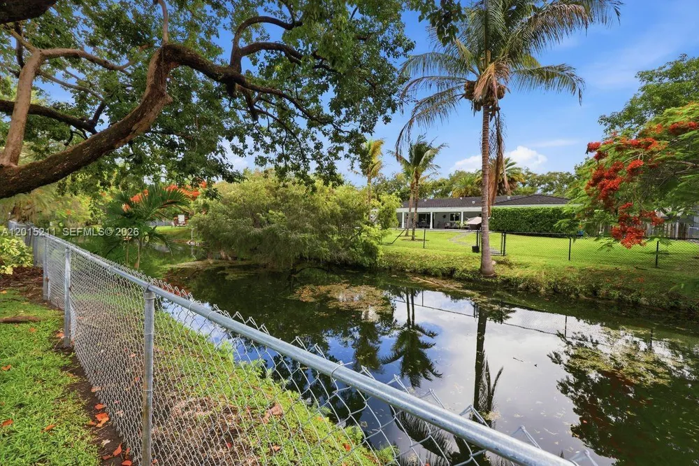13060 SW 70th Ave, Pinecrest, FL 33156