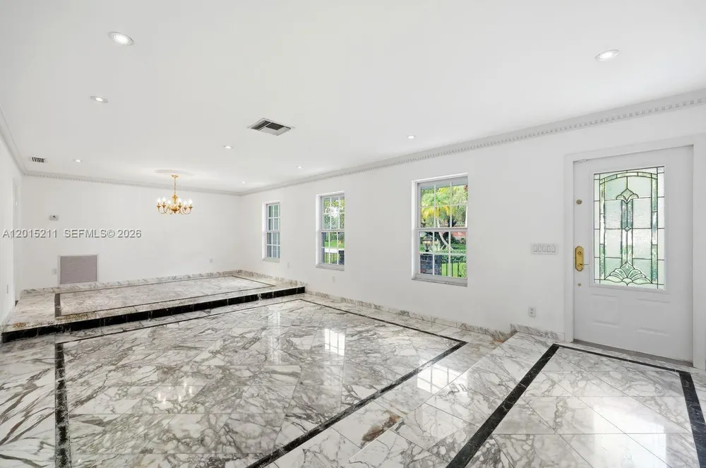 13060 SW 70th Ave, Pinecrest, FL 33156