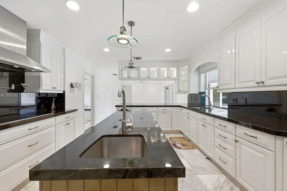 13060 SW 70th Ave, Pinecrest, FL 33156