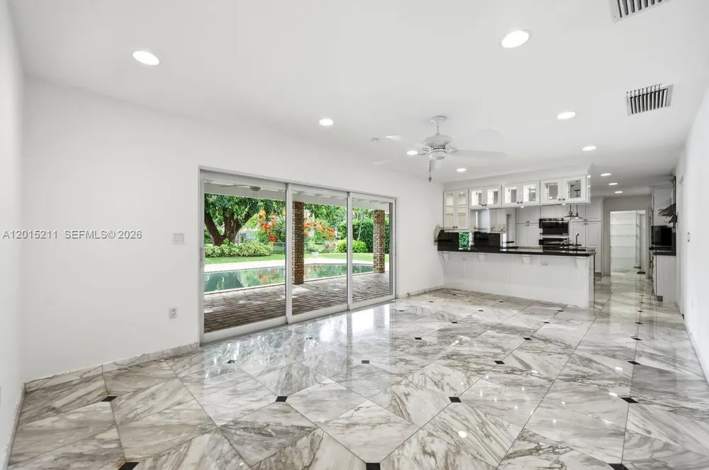 13060 SW 70th Ave, Pinecrest, FL 33156