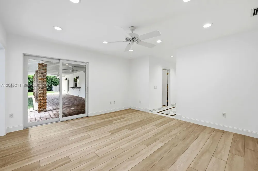 13060 SW 70th Ave, Pinecrest, FL 33156