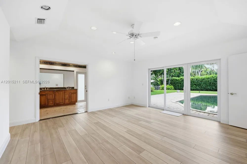 13060 SW 70th Ave, Pinecrest, FL 33156