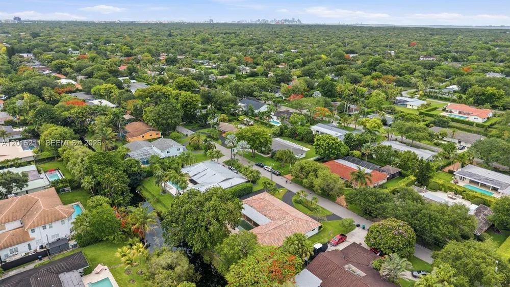 13060 SW 70th Ave, Pinecrest, FL 33156