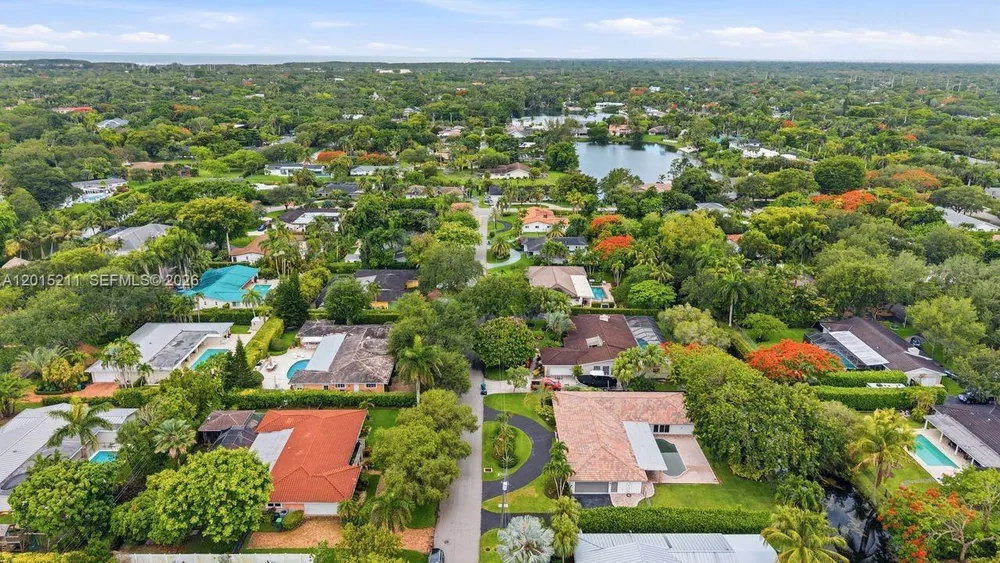 13060 SW 70th Ave, Pinecrest, FL 33156