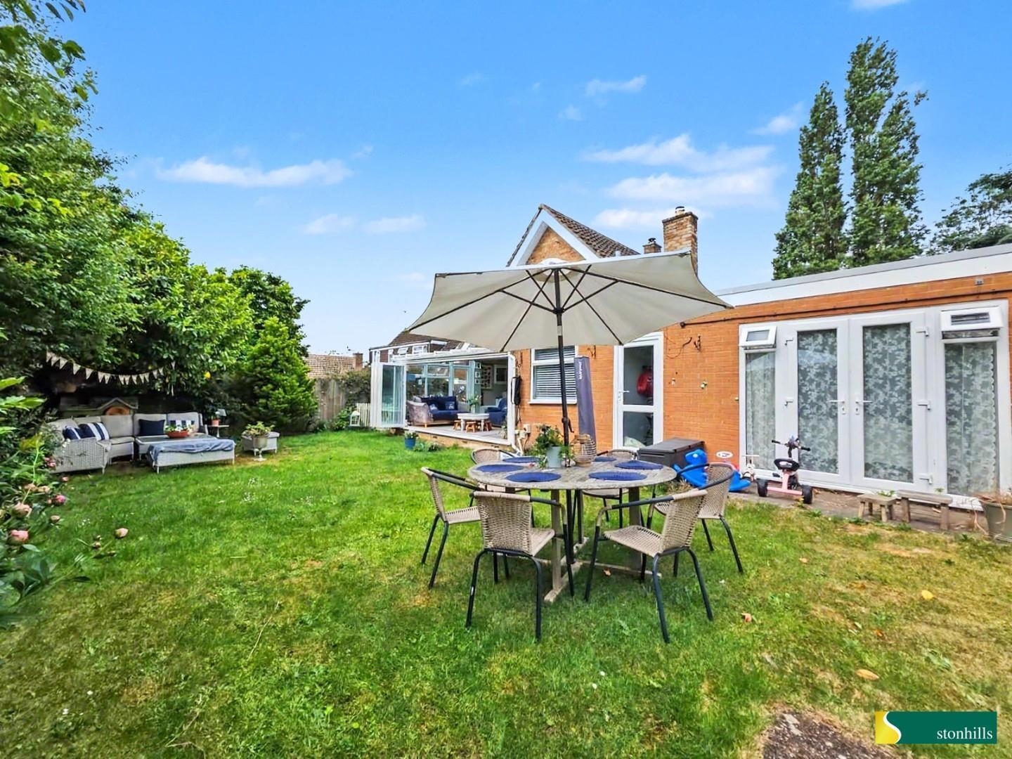 Chestnut Avenue, Wootton, Northampton Image 22