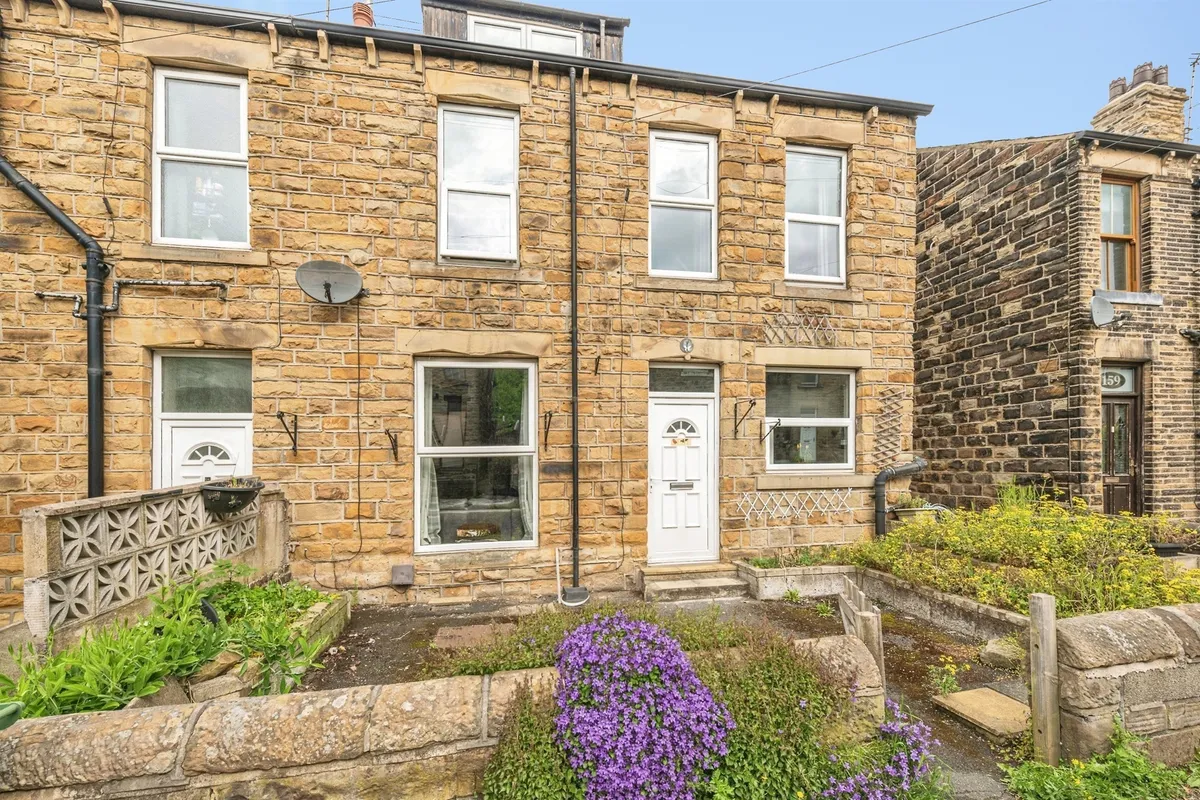 Commonside, Batley
