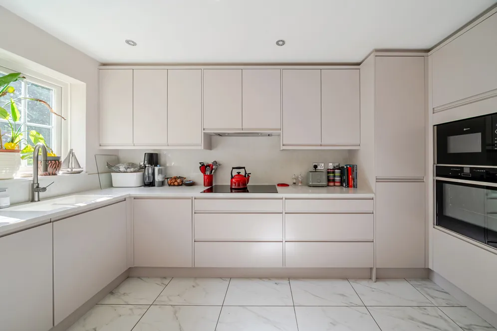 Priory Road, Ascot, SL5 photo 4
