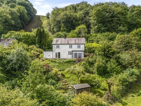 Coopers Hill, Gloucester, GL3 photo 4