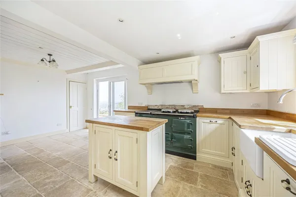 Coopers Hill, Gloucester, GL3 photo 12